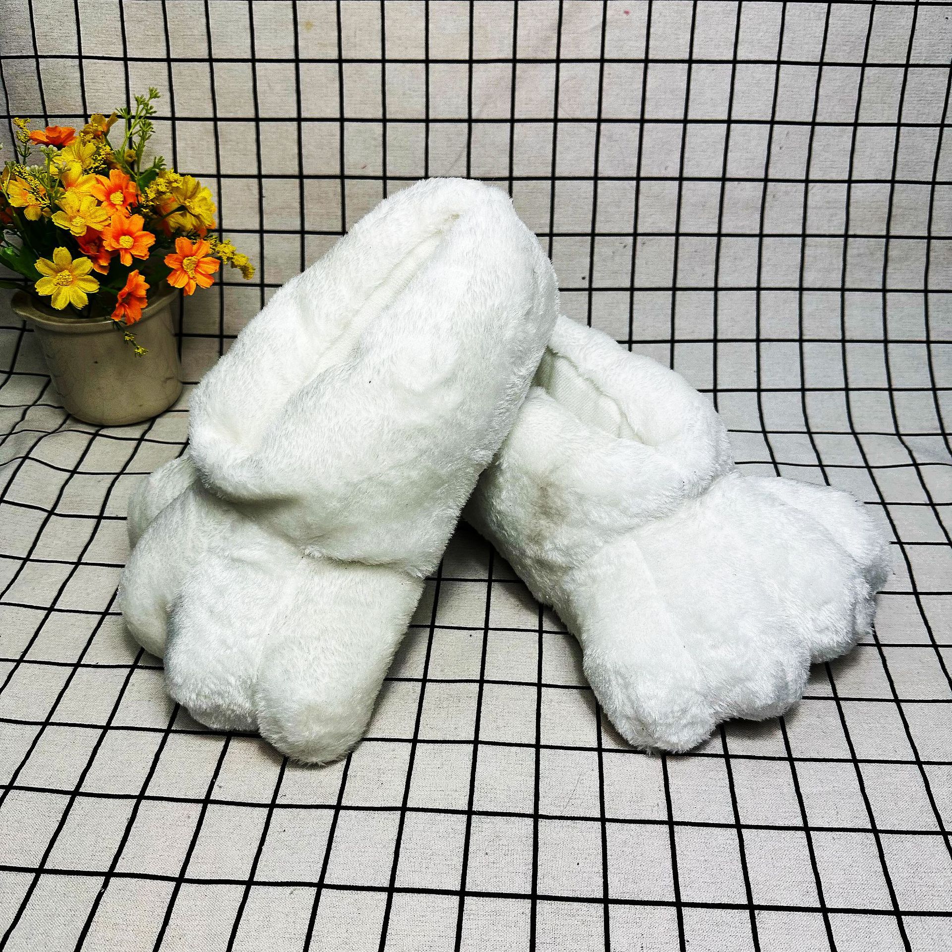 In Stock Rabbit Paw Slippers H - Kids Outdoor Shoes reseña y precio